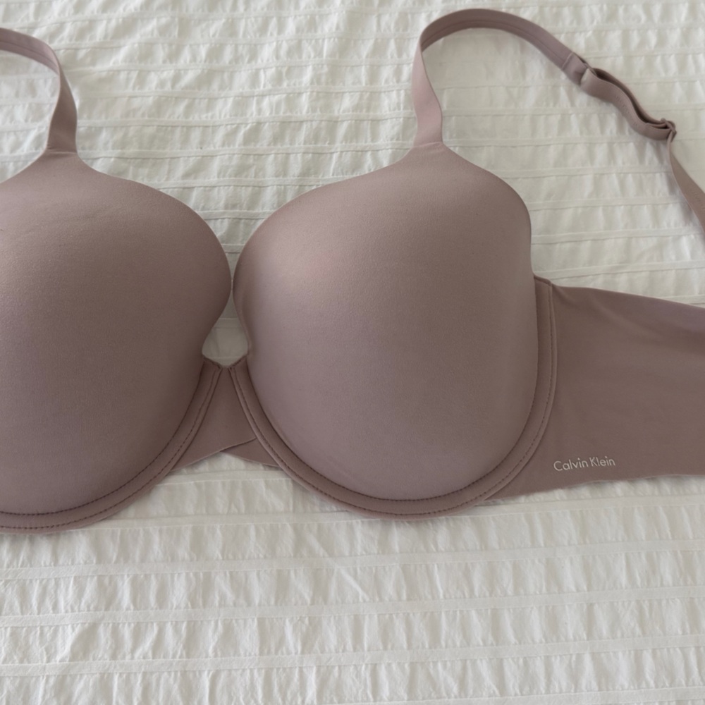 Calvin Klein Women's Dusty Pink Bra